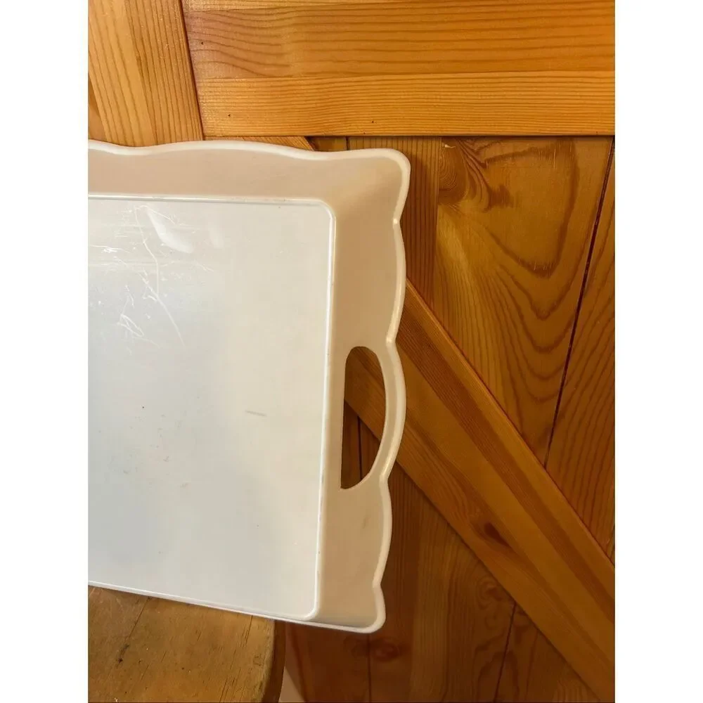 Vintage plastic cheese platter with handles (7653)